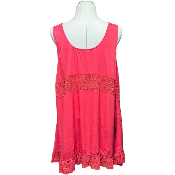 Easel Flowy Lace Sleeveless Top Red Large - Picture 3 of 5